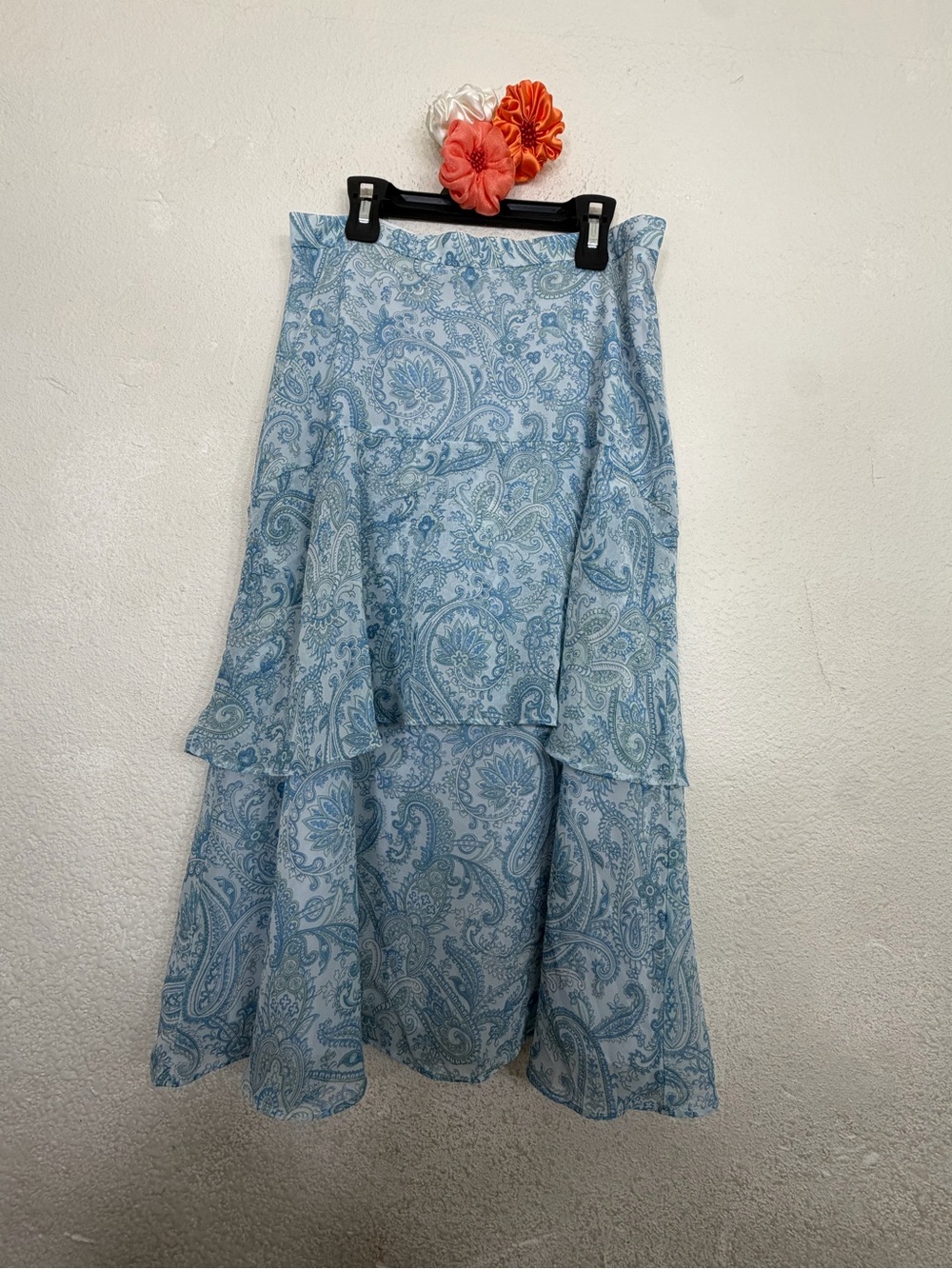 Ann Taylor Blue Paisley Tiered Midi Skirt Size 4